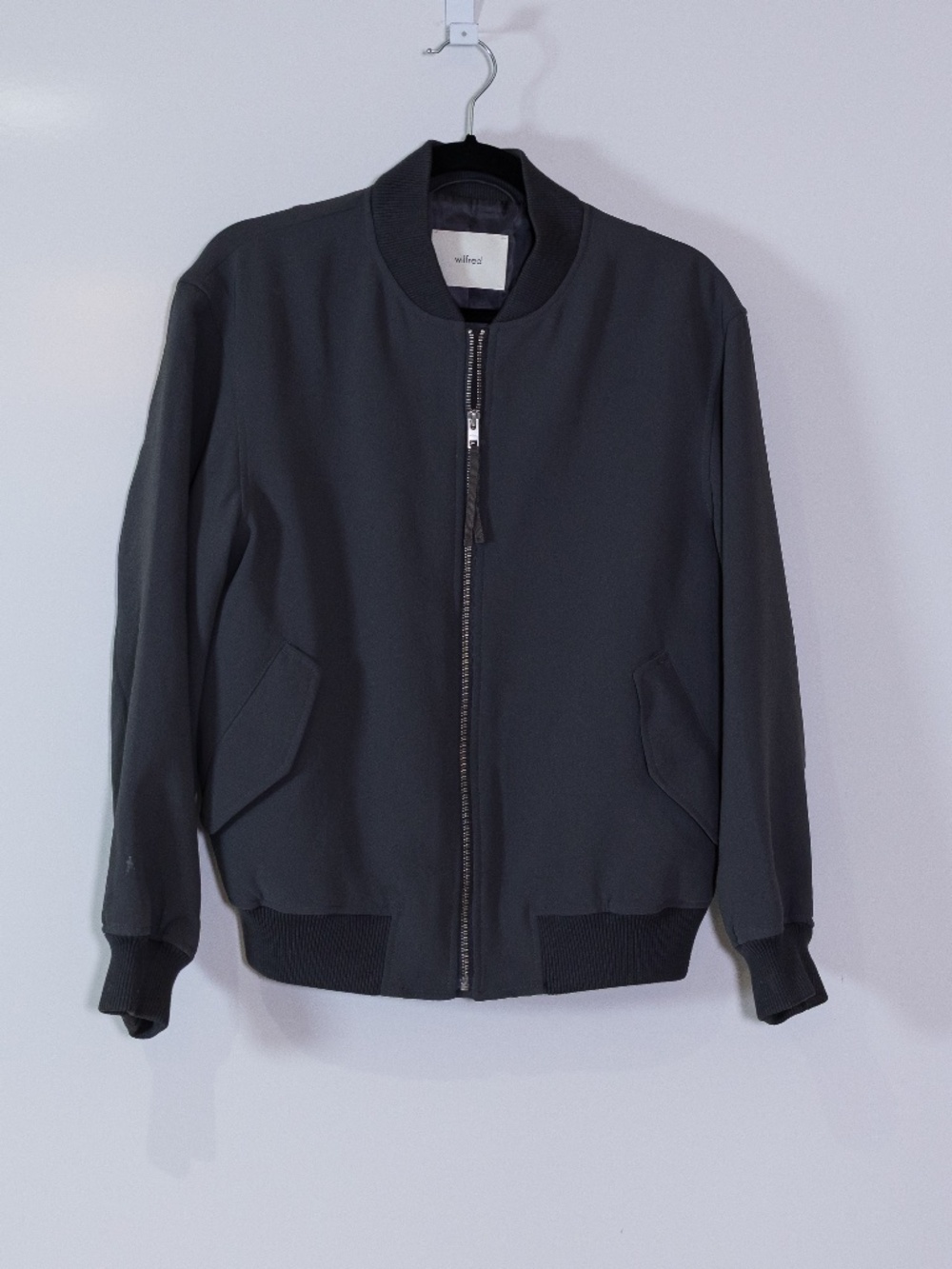 Wilfred Aritzia Numbers Relaxed Crepe Full Zip Collarless Bomber Jacket Gray S